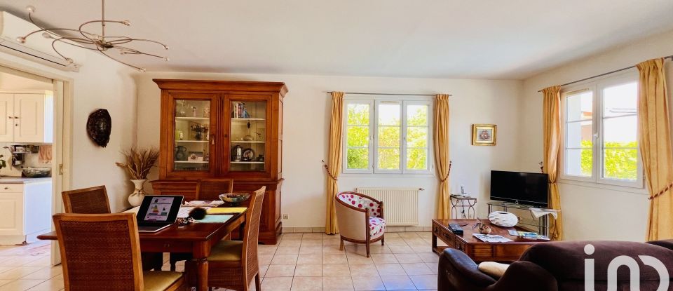 Traditional house 5 rooms of 111 m² in Dompierre-sur-Mer (17139)