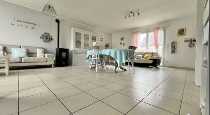 House 4 rooms of 91 m² in Créances (50710)