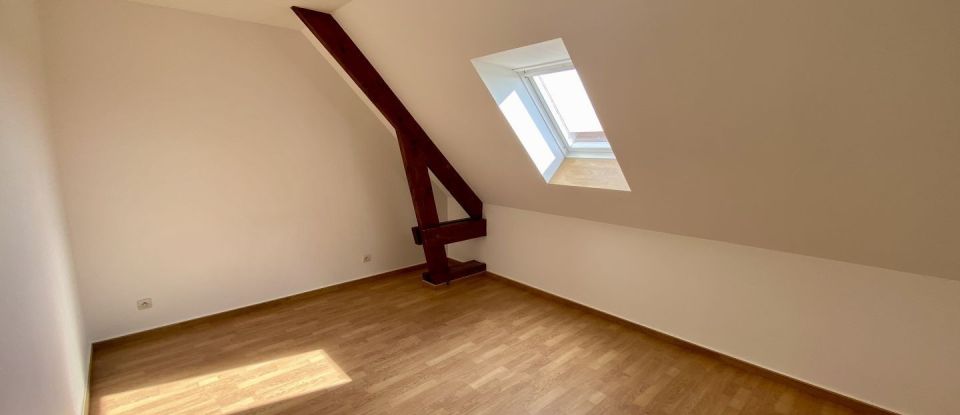 Maison 5 pièces de 140 m² à Auzouer-en-Touraine (37110)