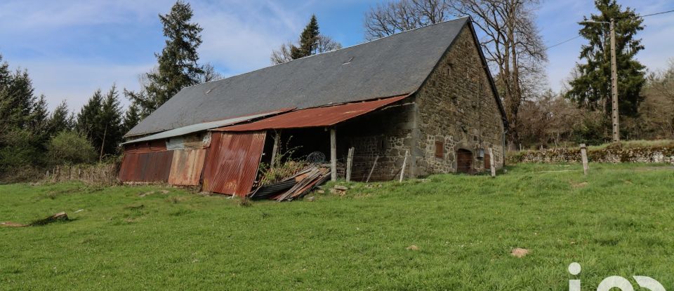 Grange 2 pièces de 520 m² à Saint-Victour (19200)