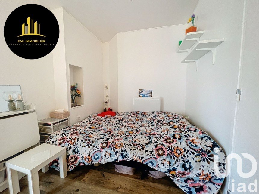 Appartement 1 pièce de 12 m² à Toulon (83000)