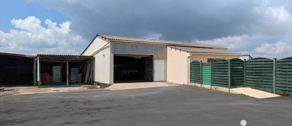 Pavillon 7 pièces de 167 m² à Thouars (79100)