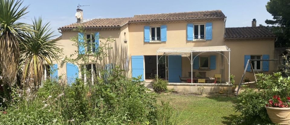 House 7 rooms of 165 m² in Sorgues (84700)