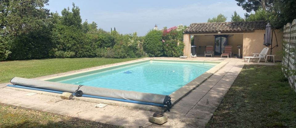 House 7 rooms of 165 m² in Sorgues (84700)