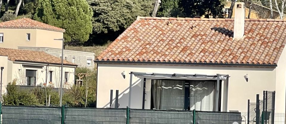 Maison traditionnelle 4 pièces de 87 m² à Bollène (84500)