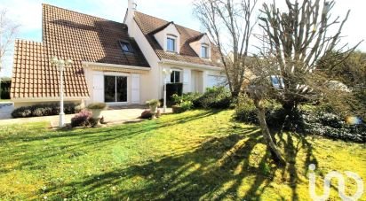 Traditional house 7 rooms of 202 m² in Lésigny (77150)