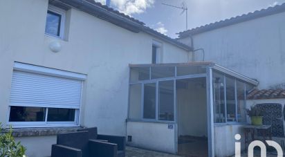 Village house 5 rooms of 126 m² in Montaigu (85600)