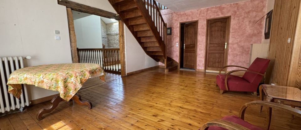 House 5 rooms of 204 m² in Béville-le-Comte (28700)