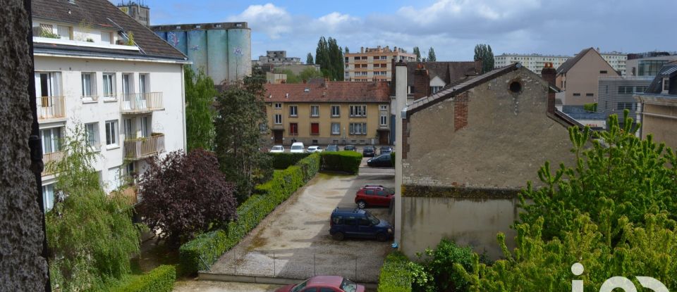 Apartment 4 rooms of 80 m² in Auxerre (89000)