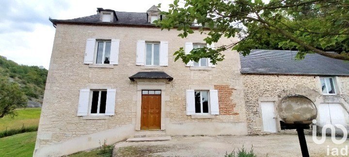 Maison traditionnelle 5 pièces de 115 m² à Pinsac (46200)