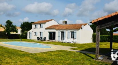 House 5 rooms of 103 m² in L'Aiguillon-sur-Vie (85220)