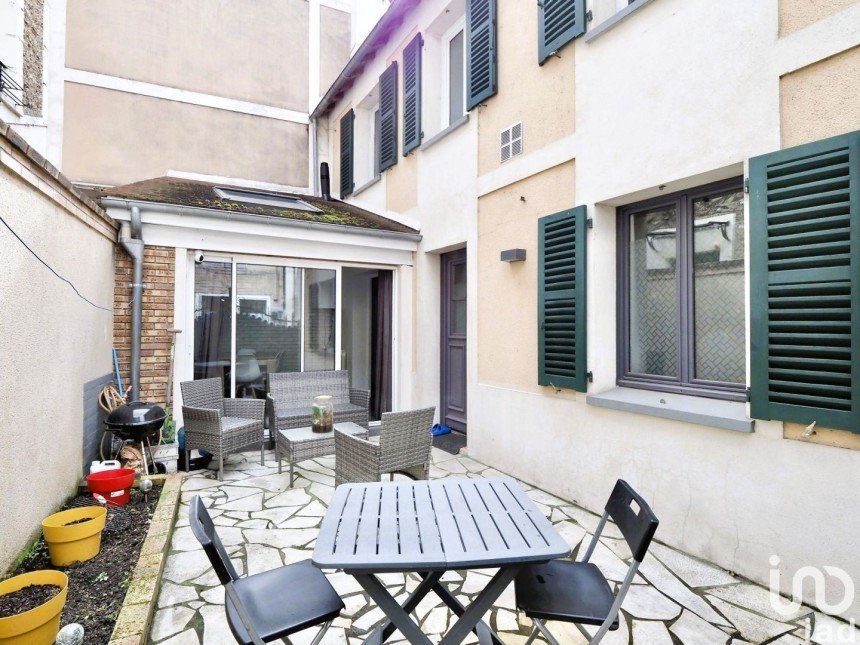 House 5 rooms of 75 m² in Corbeil-Essonnes (91100)