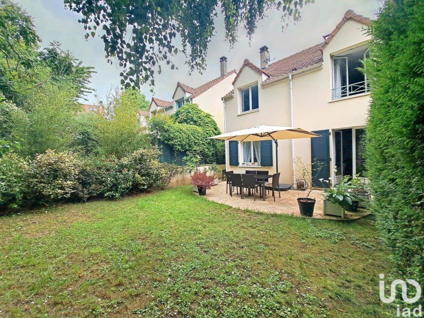 House 6 rooms of 121 m² in Cormeilles-en-Parisis (95240)