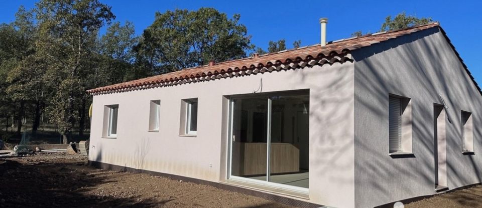 Maison 4 pièces de 87 m² à Bagnols-en-Forêt (83600)