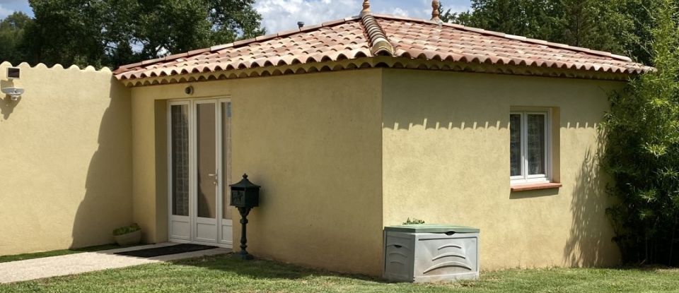 Maison traditionnelle 6 pièces de 158 m² à Le Luc (83340)