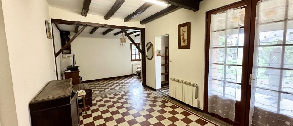 House 4 rooms of 80 m² in Villeneuve-de-Marsan (40190)