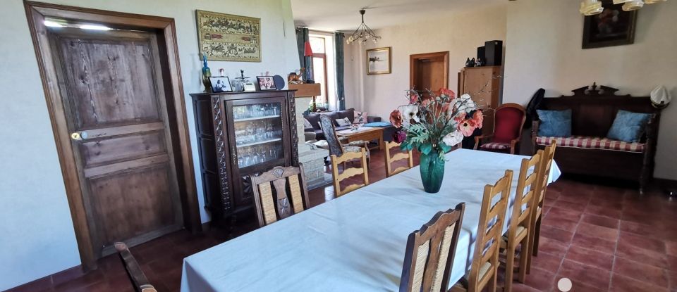 Farm 8 rooms of 263 m² in Rumegies (59226)