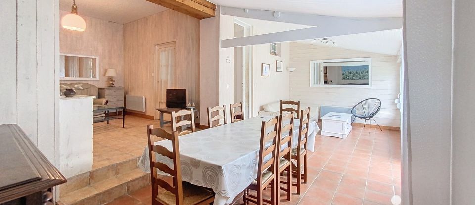 Village house 5 rooms of 125 m² in La Couarde-sur-Mer (17670)