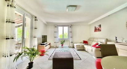 House 4 rooms of 113 m² in Fréjus (83600)