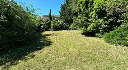 Land of 466 m² in Pont-Saint-Esprit (30130)