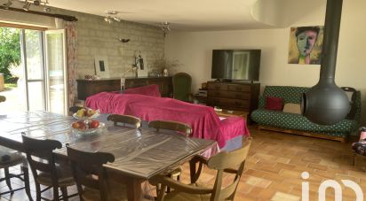 Traditional house 6 rooms of 186 m² in Saint-Georges-du-Bois (17700)