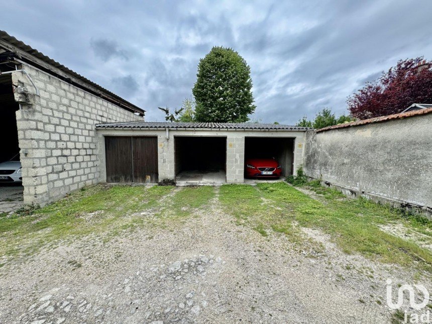 Parking/garage/box de 15 m² à Épernay (51200)