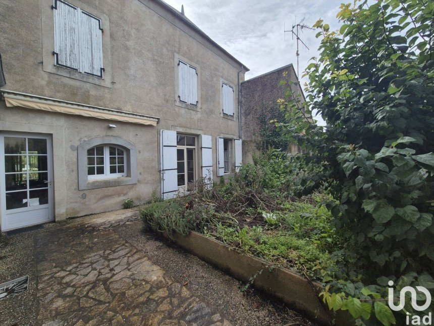 Maison 6 pièces de 177 m² à Thouars (79100)