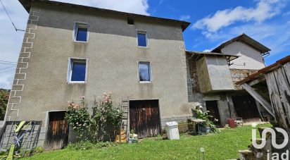 Village house 5 rooms of 125 m² in Leynhac (15600)