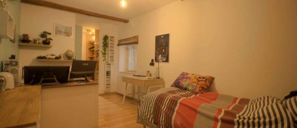 Maison 5 pièces de 185 m² à Mogneneins (01140)