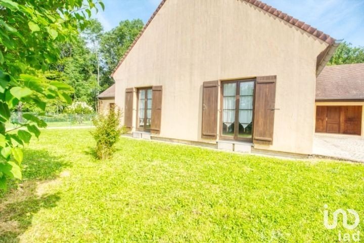 Maison 6 pièces de 163 m² à Magny-en-Vexin (95420)