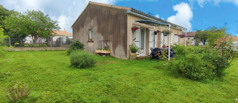 Maison 4 pièces de 62 m² à Montmorillon (86500)