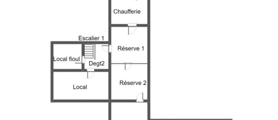 Maison 9 pièces de 145 m² à La Ferté-Macé (61600)