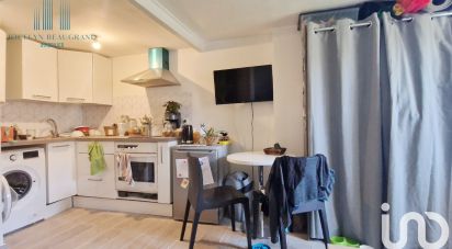 Apartment 2 rooms of 30 m² in Toulon (83000)