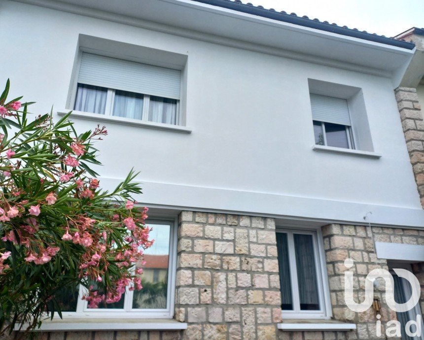 Maison de ville 4 pièces de 89 m² à Agen (47000)