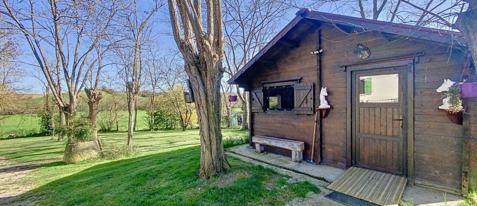 Maison de campagne 5 pièces de 226 m² à Saramon (32450)