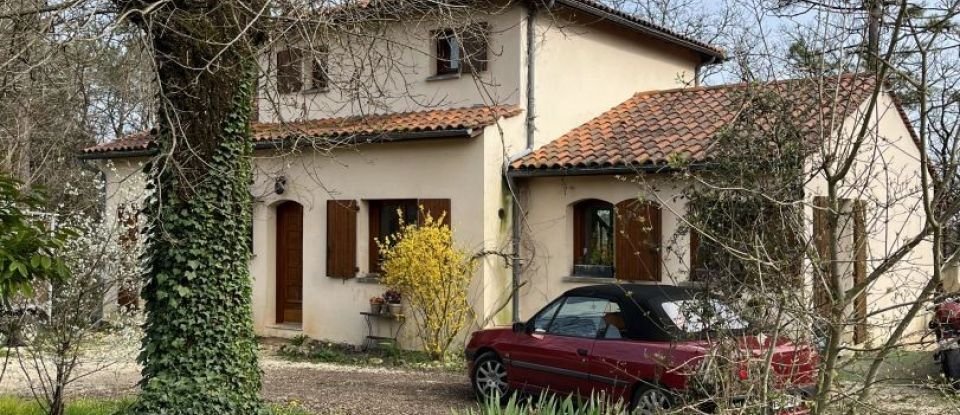 Maison traditionnelle 6 pièces de 120 m² à Sarlat-la-Canéda (24200)