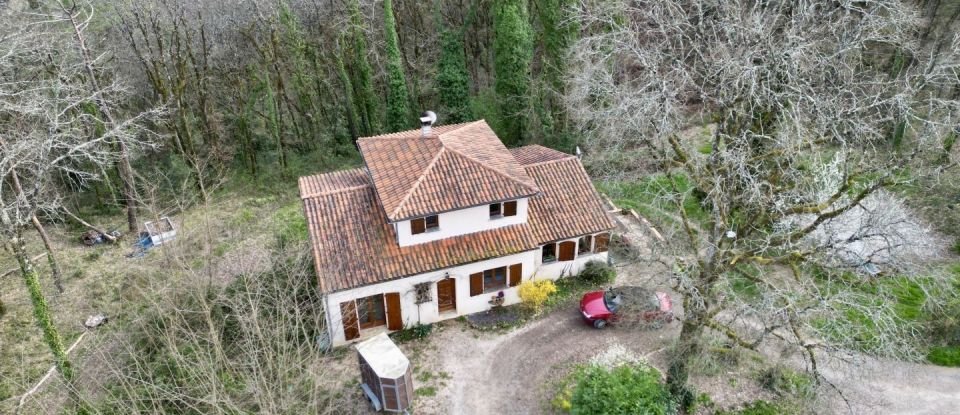 Maison traditionnelle 6 pièces de 120 m² à Sarlat-la-Canéda (24200)