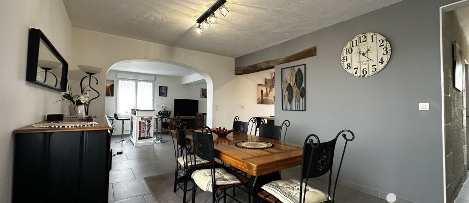 Maison 7 pièces de 133 m² à Savigné-sur-Lathan (37340)