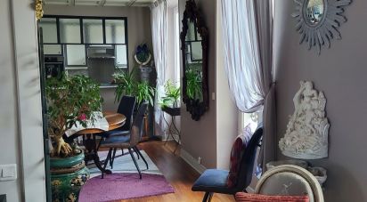 Duplex 5 rooms of 105 m² in Paris (75012)