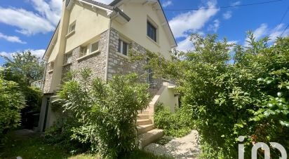 Traditional house 5 rooms of 107 m² in Domont (95330)