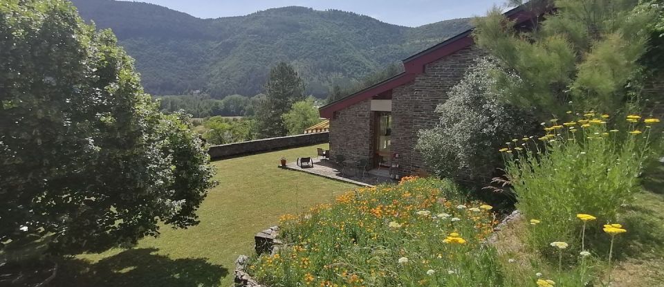 House 7 rooms of 203 m² in Ispagnac (48320)