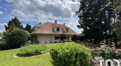 Traditional house 8 rooms of 274 m² in Le Vernet (03200)