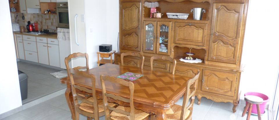 Town house 5 rooms of 95 m² in Redon (35600)