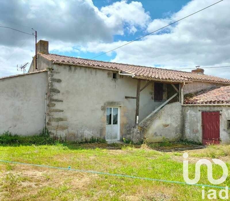 Village house 3 rooms of 65 m² in Saint-Étienne-du-Bois (85670)