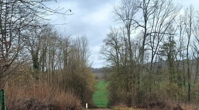 Terrain de 2 500 m² à Le Val d'Hazey (27600)