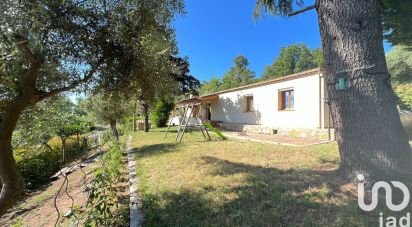 Traditional house 4 rooms of 96 m² in Callian (83440)