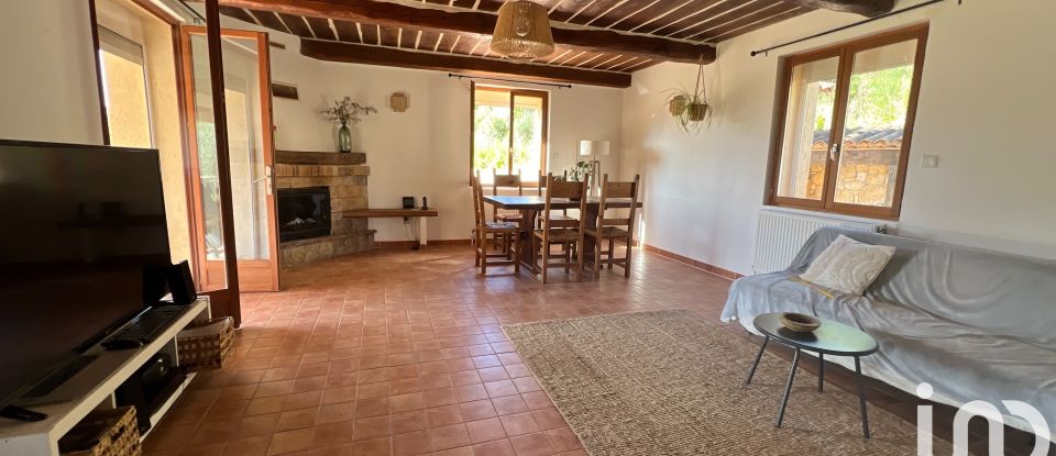 Traditional house 4 rooms of 96 m² in Callian (83440)