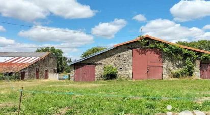 Barn conversion 5 rooms of 413 m² in Saint-Étienne-du-Bois (85670)