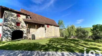 Castle 25 rooms of 1,500 m² in Saint-Palais (64120)