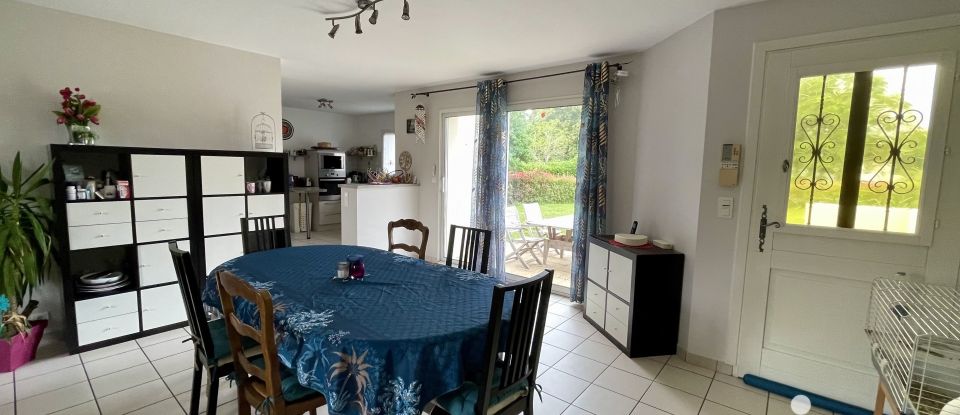 House 5 rooms of 108 m² in Notre-Dame-de-Riez (85270)